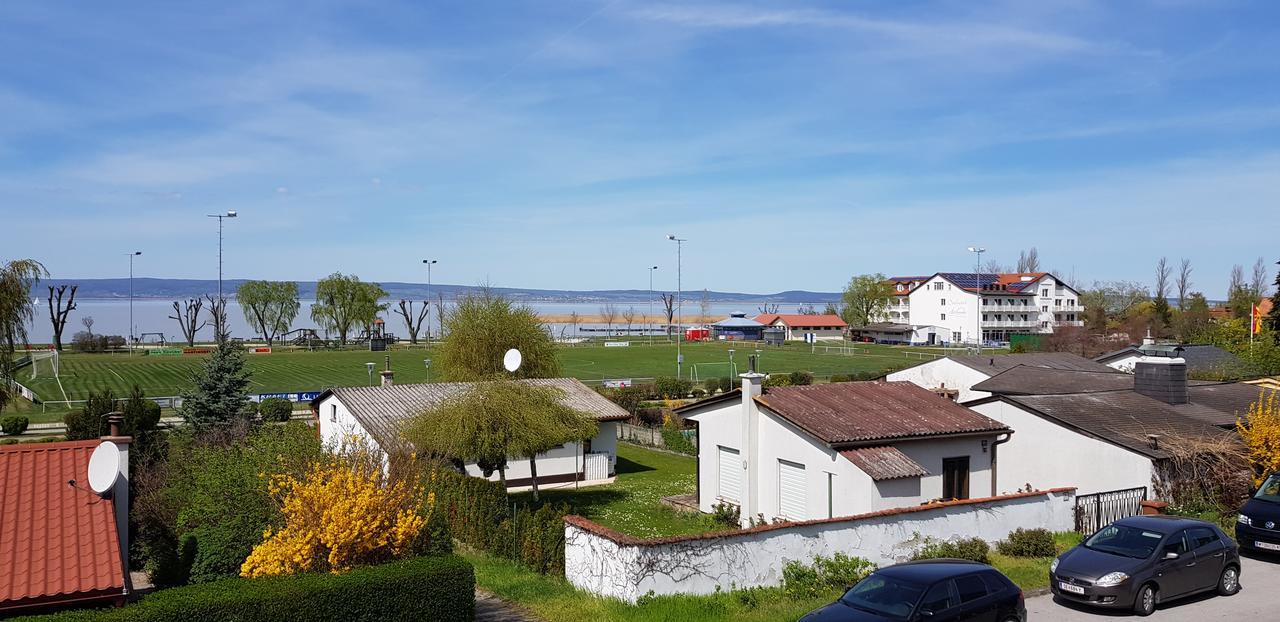 Gaestehaus Lokalaugenschein Podersdorf am See Exterior foto